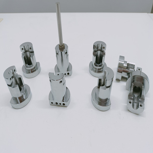 aksesori peralatan pengeluaran